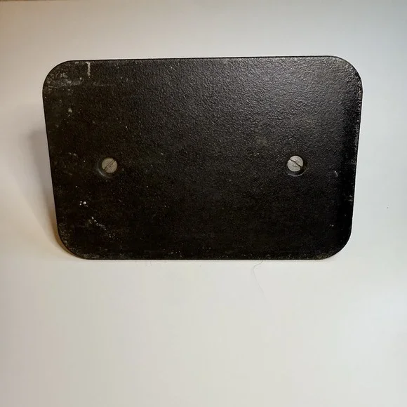 Lodge 6.75" x 4.5" Cast Iron Grill Press With Spiral Handle - Picture 2 of 3